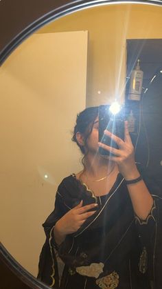 17 year girl photo indian