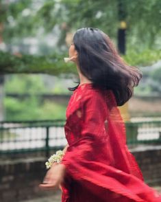 17 year girl photo indian