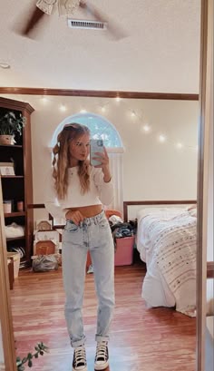 indian 18 year girl photo