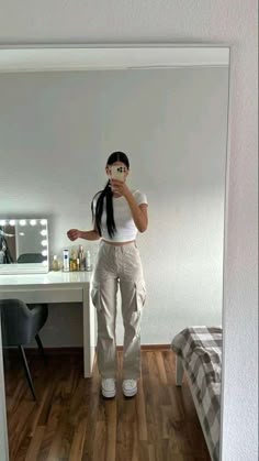 indian 18 year girl photo