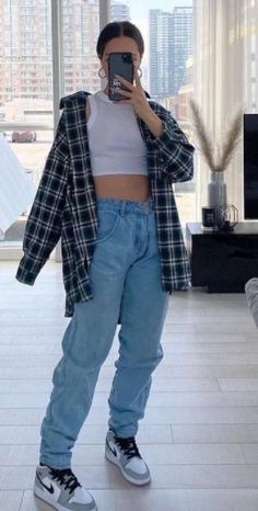 indian 18 year girl photo