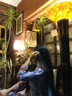 attractive instagram hidden face dp for girls