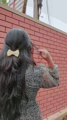 attractive instagram hidden face dp for girls