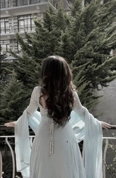 back side real simple girl