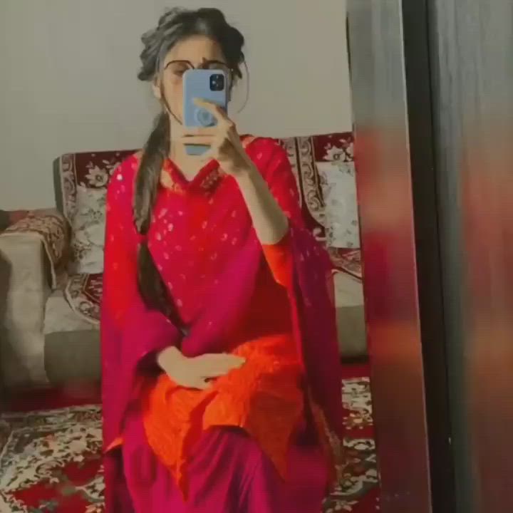 beautiful cute simple girl pic 12 years