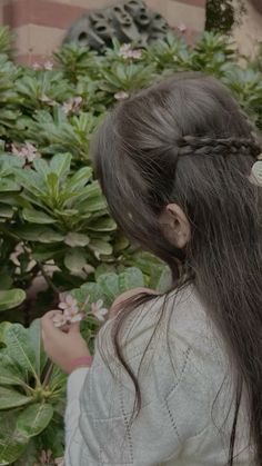 beautiful cute simple girl pic 12 years