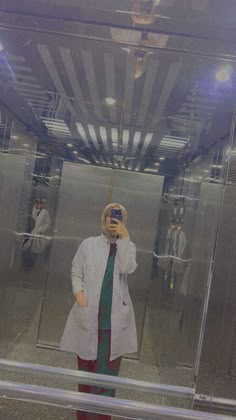 beautiful girl doctor photo