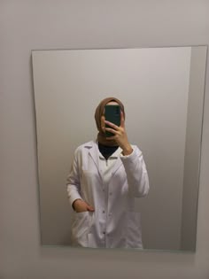 beautiful girl doctor photo