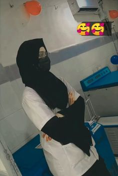 beautiful girl doctor photo