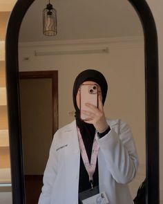 beautiful girl doctor photo