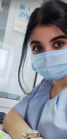 beautiful girl doctor photo