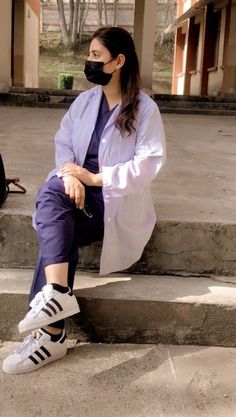 beautiful girl doctor photo