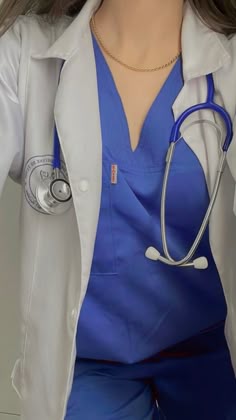 beautiful girl doctor photo