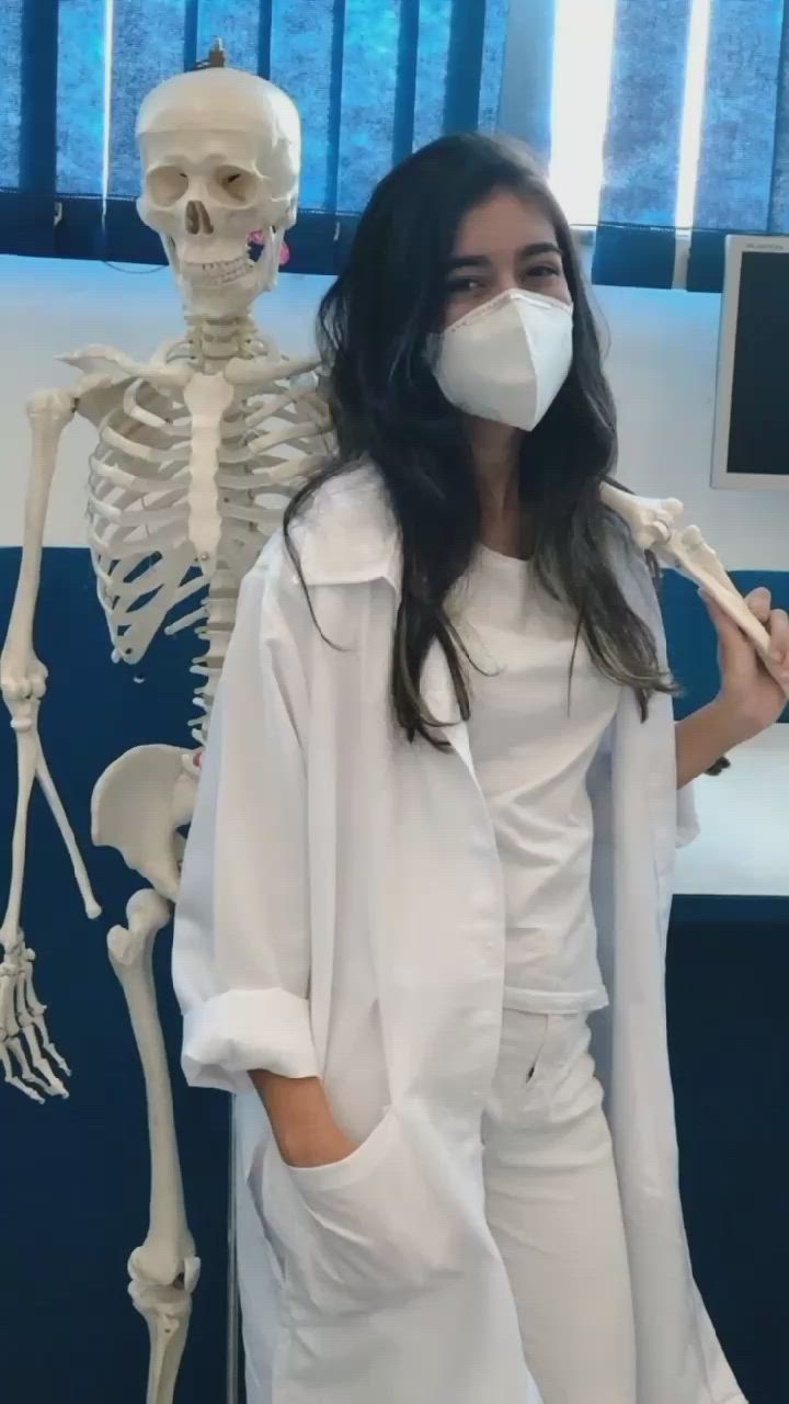 beautiful girl doctor photo