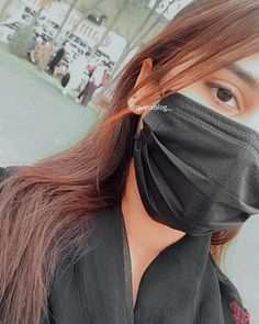 cute mask girl pic