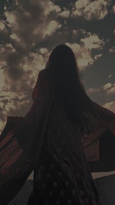 girl photo hide face black