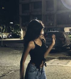 girl photo hide face black