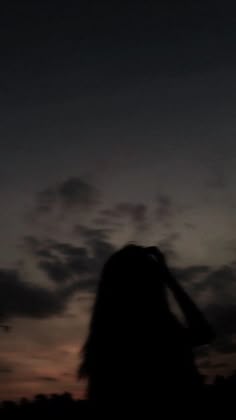 girl photo hide face black