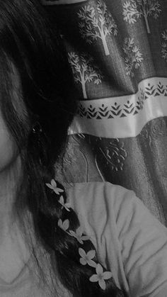 girl photo hide face black