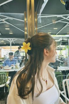 hidden face aesthetic dp instagram girl