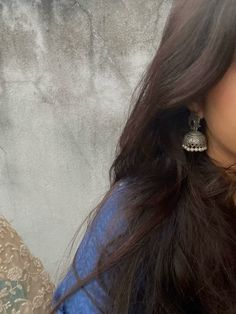 hidden face aesthetic dp instagram girl