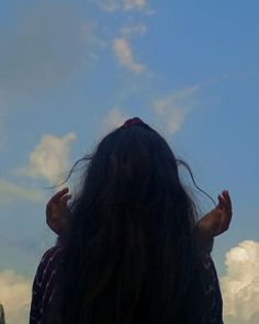 hidden face aesthetic dp instagram girl