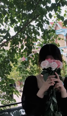 hidden face aesthetic dp instagram girl