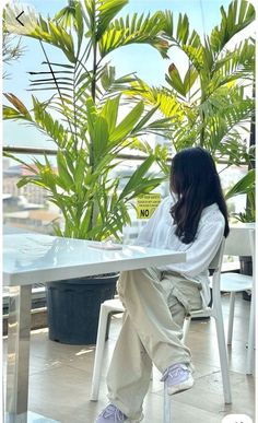 hidden face aesthetic dp instagram girl