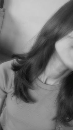 hidden face aesthetic dp instagram girl