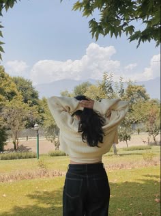 hidden face aesthetic dp instagram girl