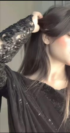 hidden face aesthetic dp instagram girl