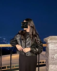 hidden face aesthetic dp instagram girl