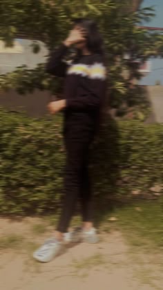 hidden face aesthetic dp instagram girl