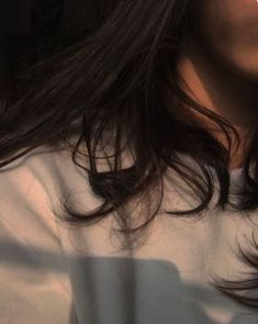 hidden face aesthetic dp instagram girl