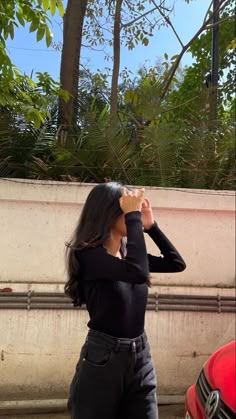 hidden face aesthetic dp instagram girl