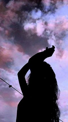 hidden face aesthetic dp instagram girl