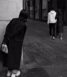 hurt sad cry girl dp