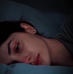 hurt sad cry girl dp