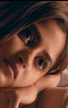 hurt sad cry girl dp