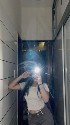 instagram aesthetic mirror selfie