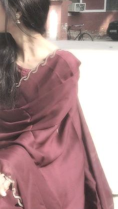 instagram stylish hidden face girl pic