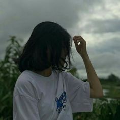 instagram stylish hidden face girl pic