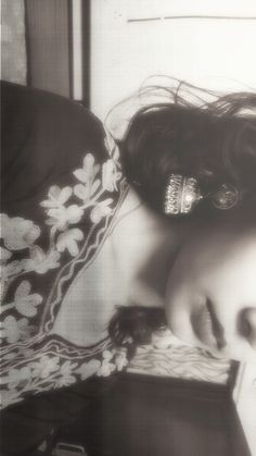 instagram stylish hidden face girl pic