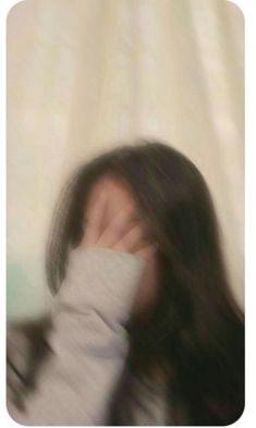 instagram stylish hidden face girl pic