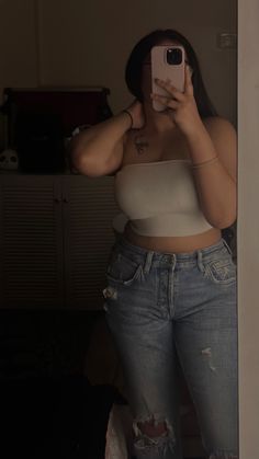 mirror selfie aesthetic chubby girl