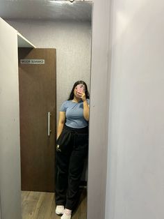 mirror selfie aesthetic chubby girl