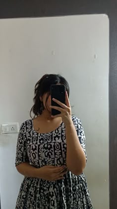 mirror selfie aesthetic chubby girl