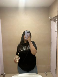 mirror selfie aesthetic chubby girl