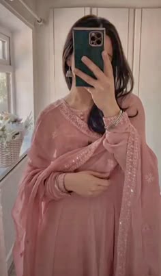 patiyala dress simple girl in salwar suit dp