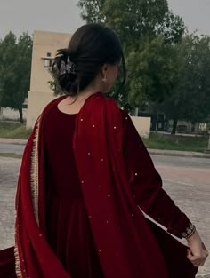patiyala dress simple girl in salwar suit dp